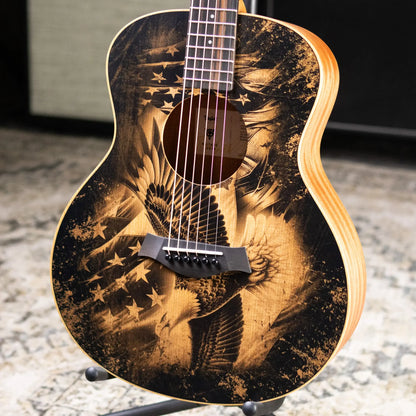 Taylor GS Mini Special Edition Guitars 4 Veterans Acoustic Guitar with GS Mini Bag