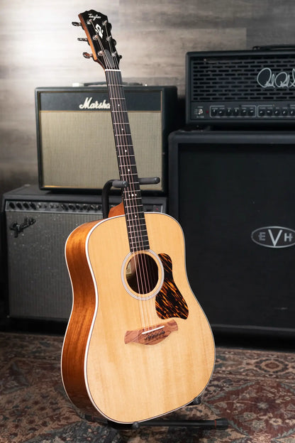 Taylor Gold Label 510e Dreadnought Acoustic/Electric Guitar with Hardshell Case