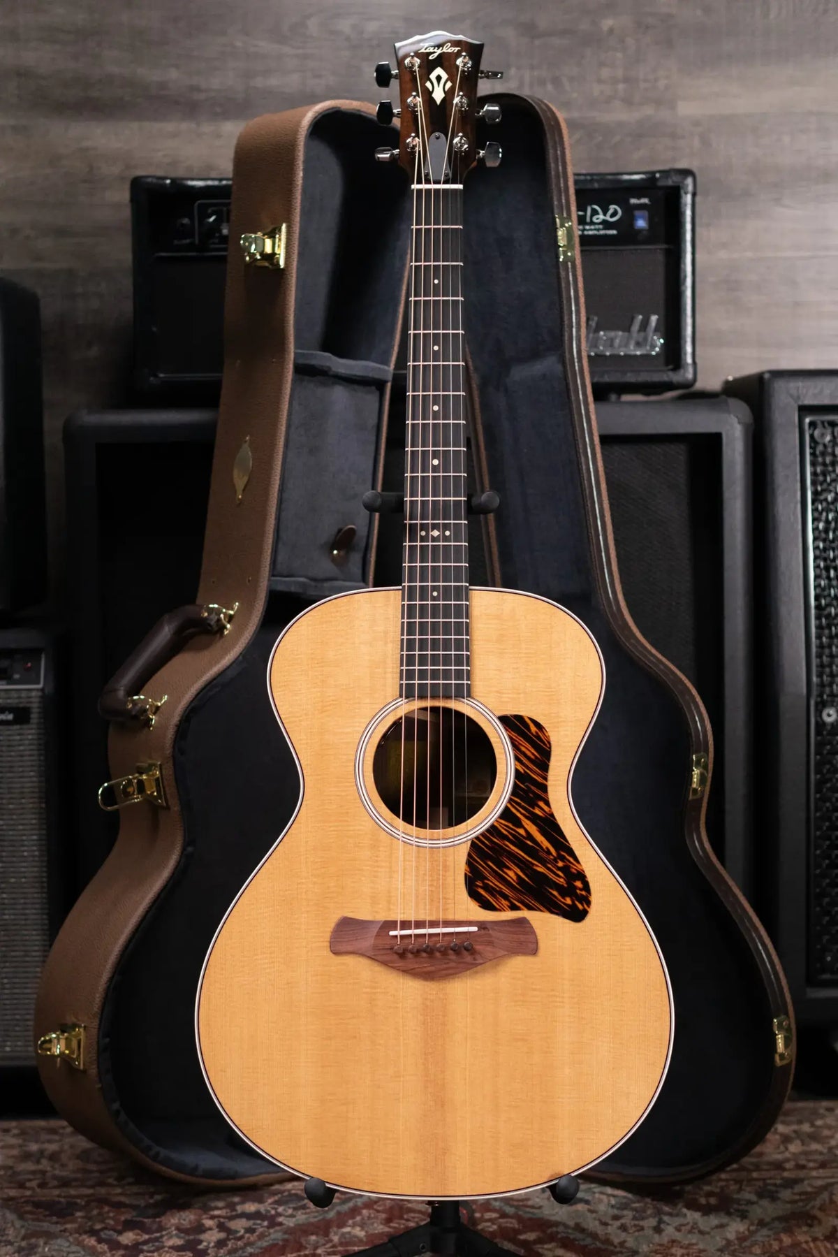 Taylor Gold Label 712e Grand Concert Acoustic/Electric Guitar - Natural with Hardshell Case