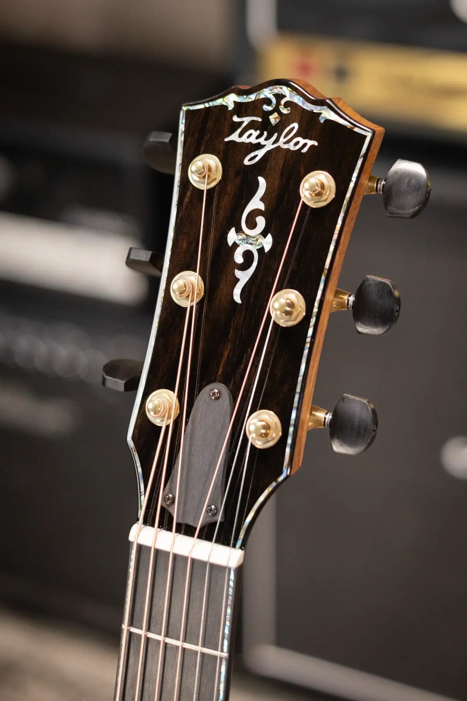 Taylor Gold Label 914e SB Super Auditorium Acoustic/Electric Guitar - Sunburst with Hardshell Case