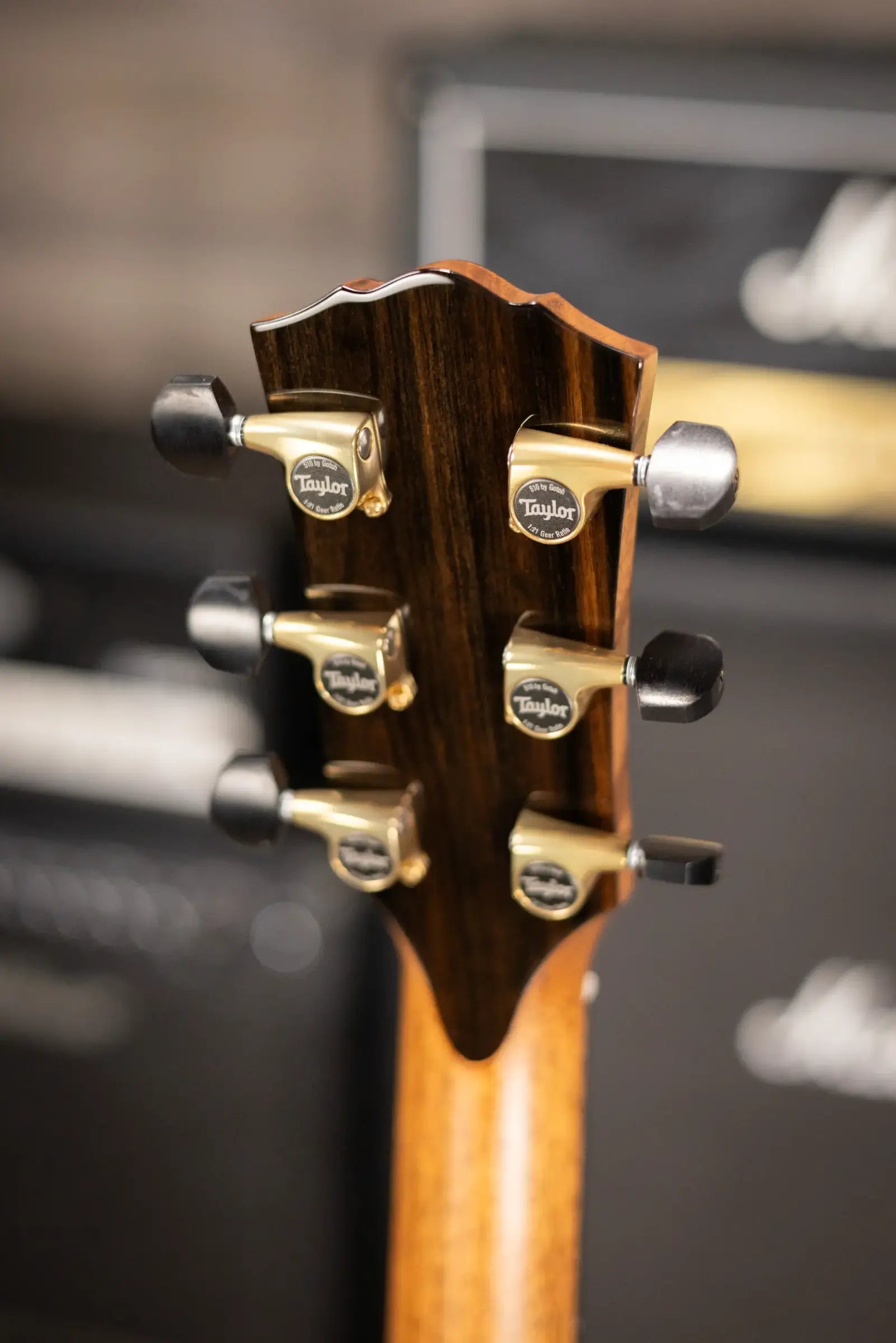 Taylor Gold Label 914e SB Super Auditorium Acoustic/Electric Guitar - Sunburst with Hardshell Case