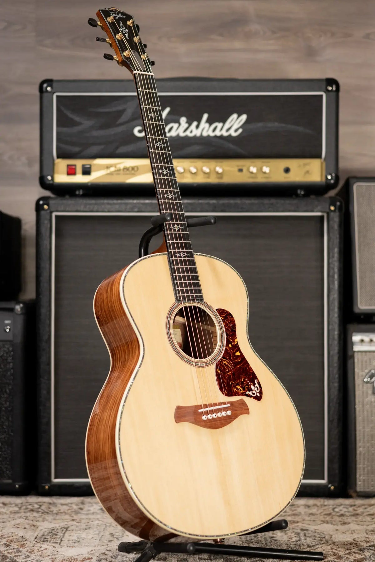 Taylor Gold Label 914e Super Auditorium Acoustic/Electric Guitar with Hardshell Case - Demo