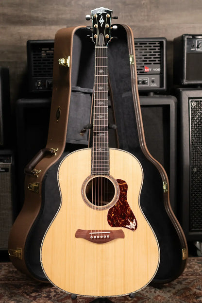 Taylor Gold Label 917e Grand Pacific Acoustic/Electric Guitar - Natural with Hardshell Case