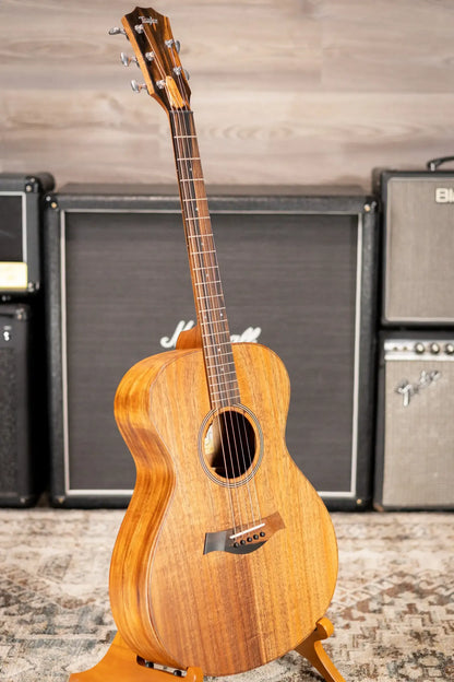 Taylor JCSM-5 Jacob Collier Signature 5-String Acoustic/Electric Guitar with Hardshell Case