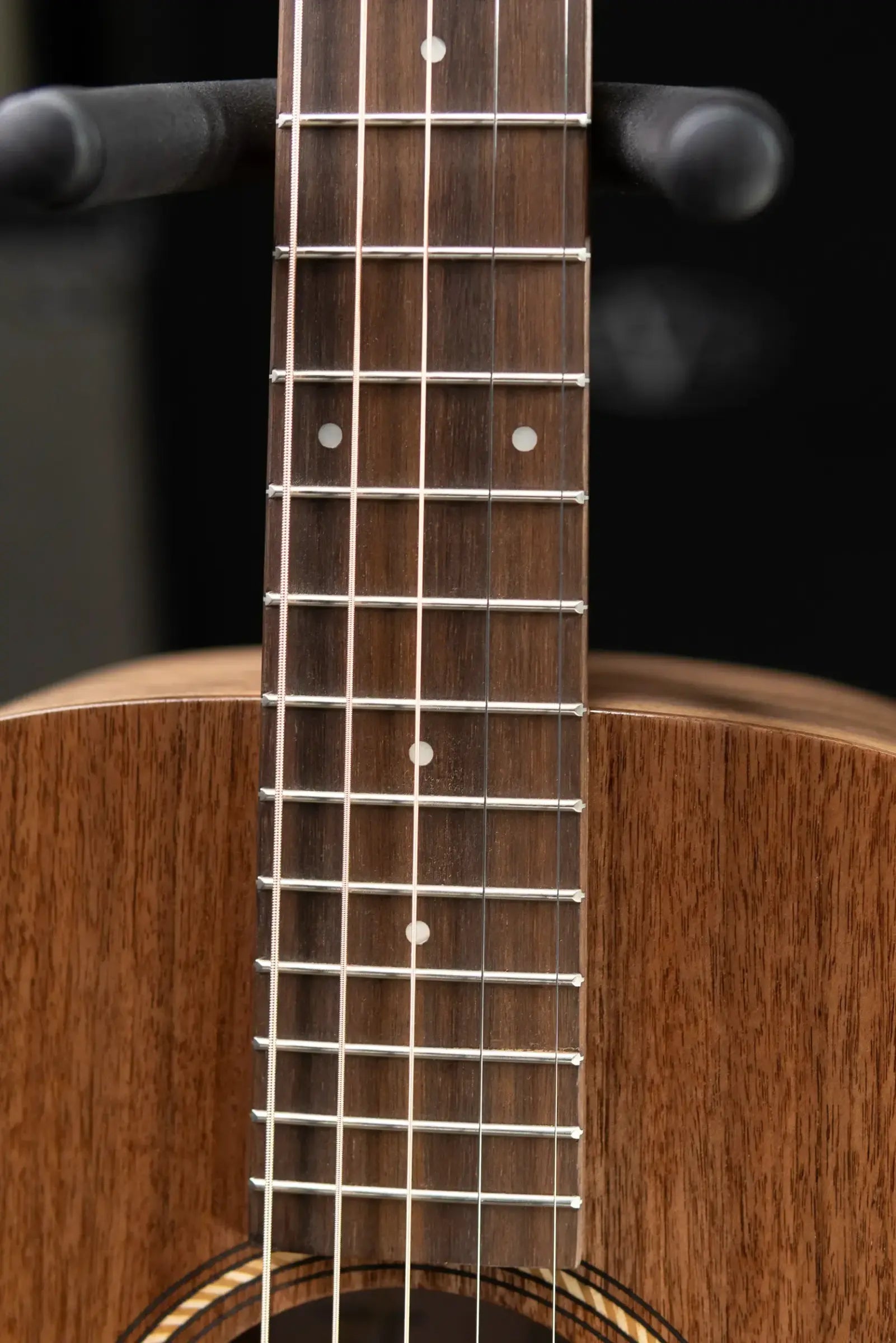 Taylor Jacob Collier Academy 22e 5-String Grand Concert Acoustic/Electric Guitar with Gig Bag