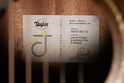 Taylor Jacob Collier Academy 22e 5-String Grand Concert Acoustic/Electric Guitar with Gig Bag