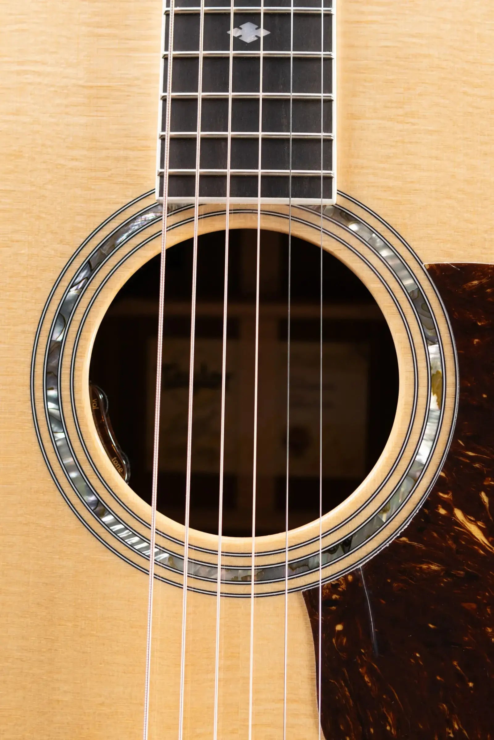 Taylor Legacy 815e Deep Body Jumbo Acoustic/Electric Guitar - Natural with Hardshell Case - Prototype