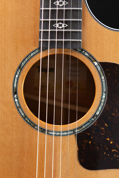 Taylor Next Generation 512ce 12-Fret Grand Concert Acoustic/Electric Guitar with Hardshell Case