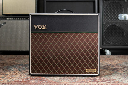Vox AC15HWR1 Hand-Wired Greenback Guitar Amplifier