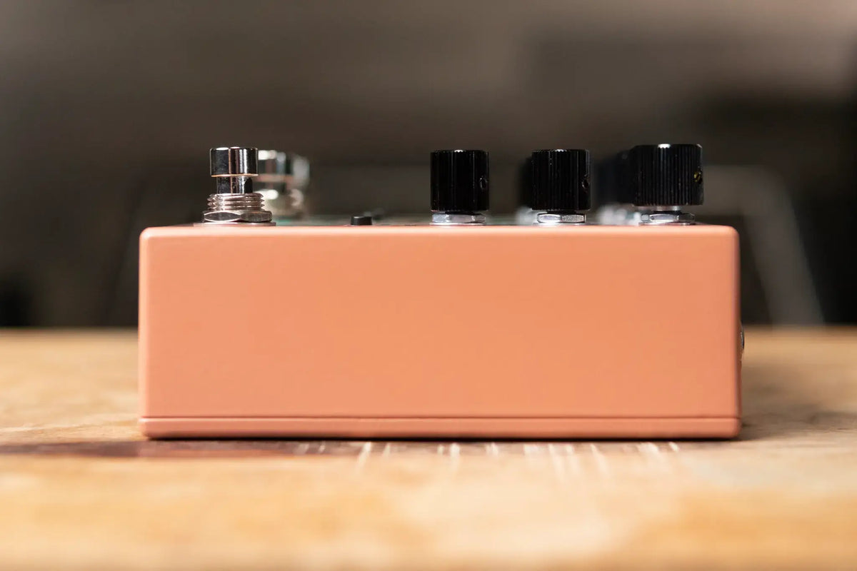 Walrus Audio Qi Etherealizer Pedal Terracotta 67a4c98414543