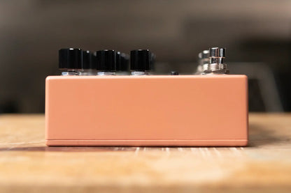 Walrus Audio Qi Etherealizer Pedal Terracotta 67a4c984e1b58