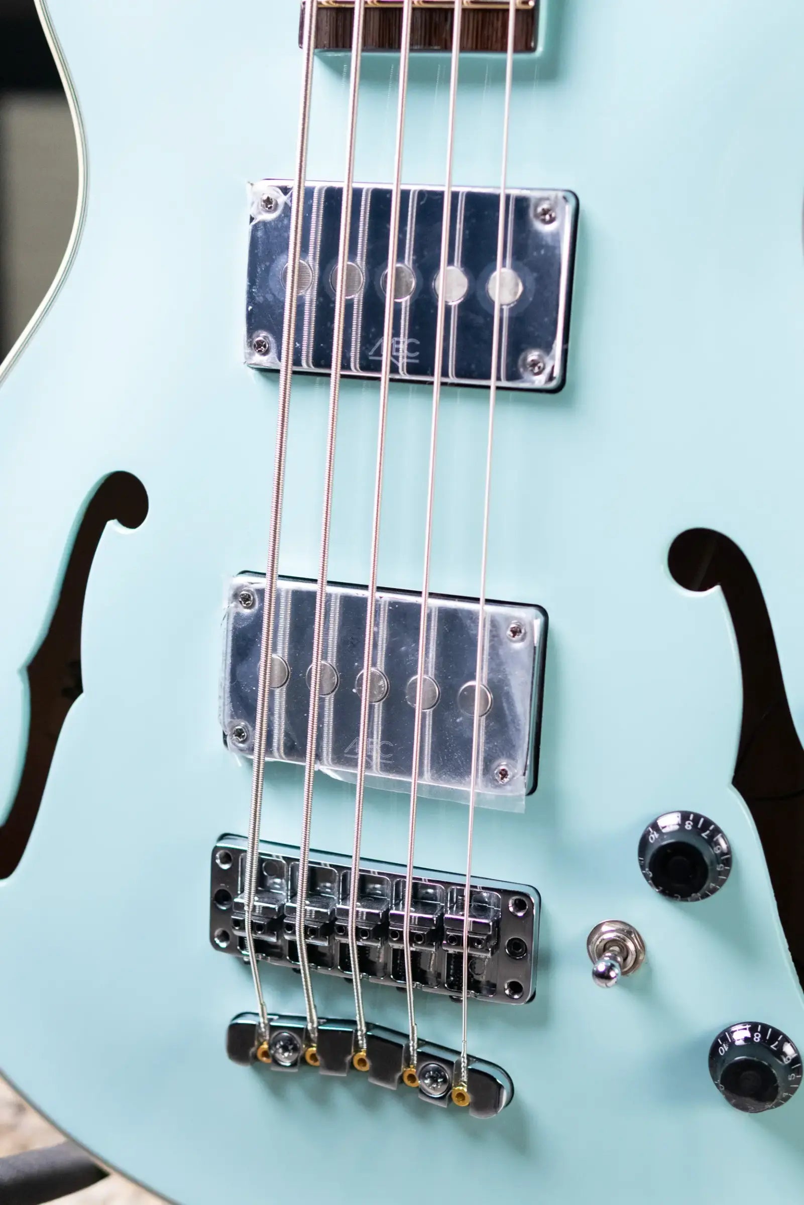 Warwick RockBass 5-String Star Bass - Solid Daphne Blue High Polish with Gig Bag