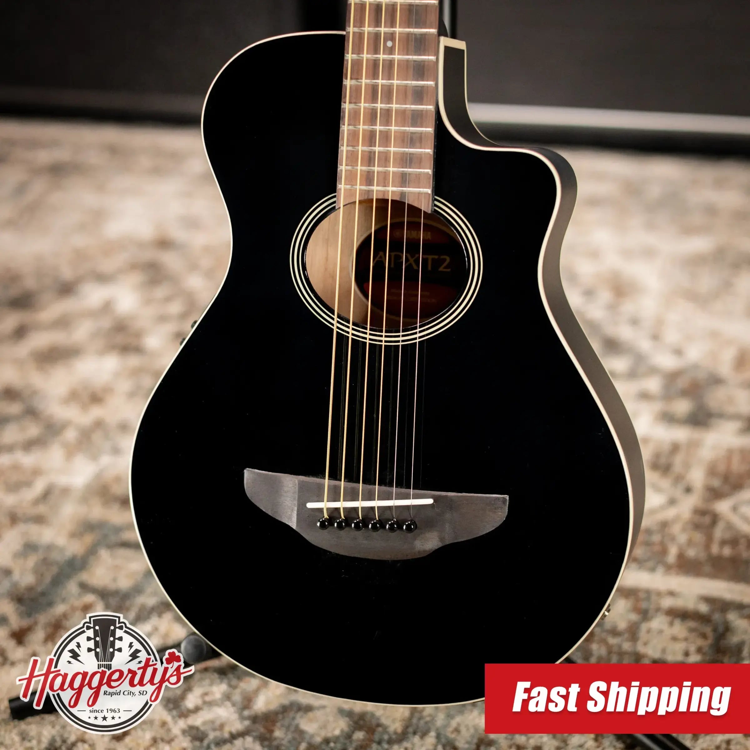Yamaha APXT2 3/4-Size Thin-Line Cutaway Acoustic/Electric Guitar - Black with Gig Bag
