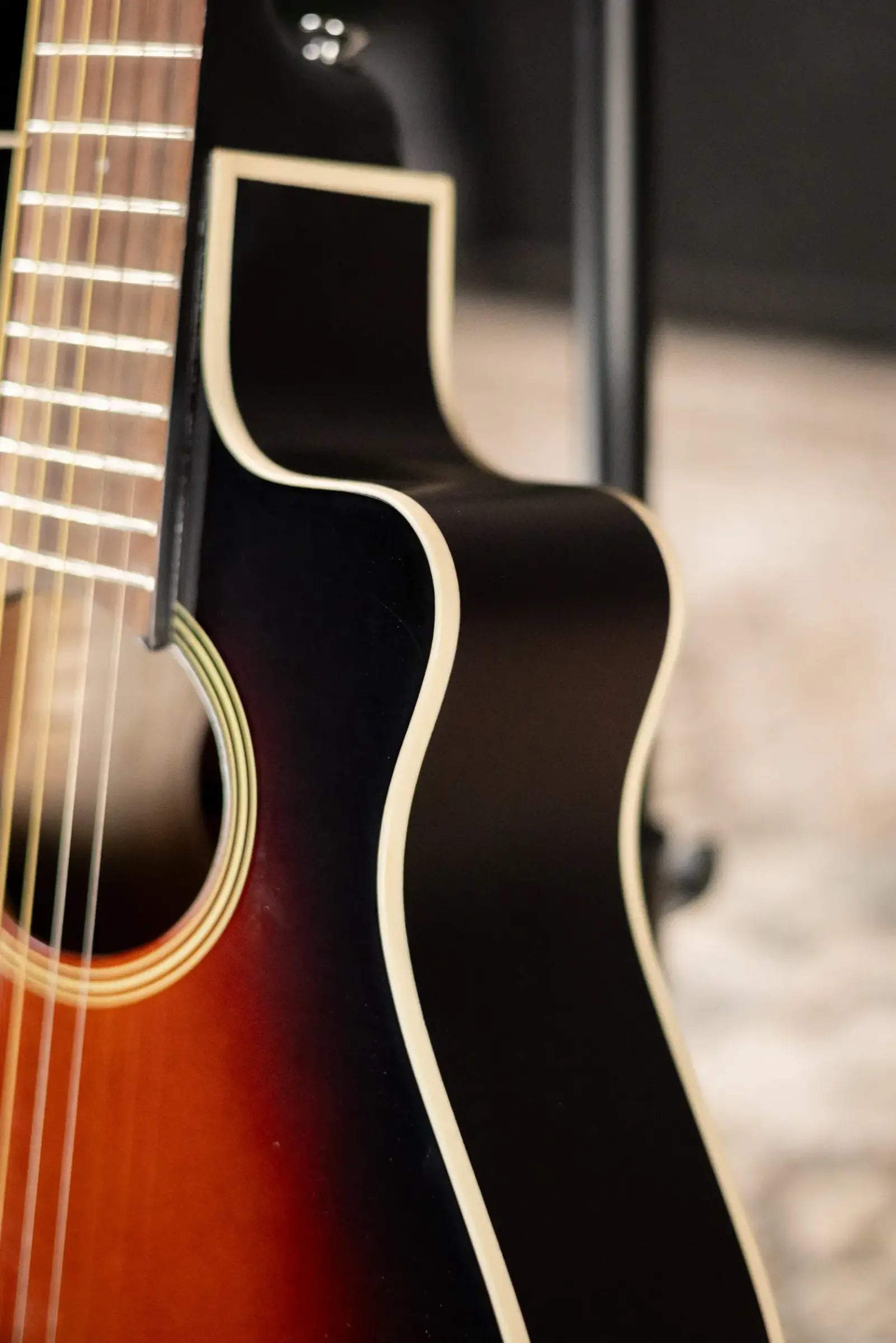 Yamaha APXT2 3/4-Size Thin-Line Cutaway Acoustic/Electric Guitar - Old Violin Sunburst with Gig Bag