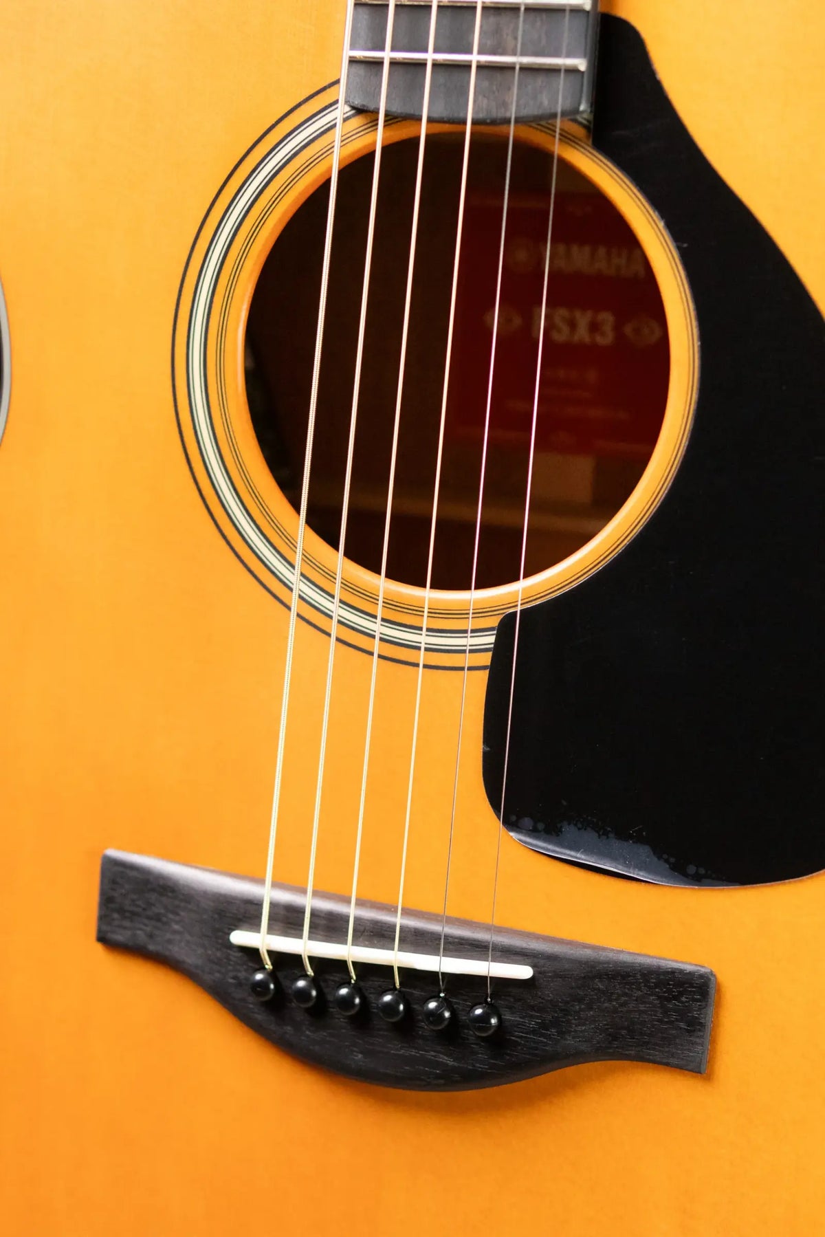 Yamaha FSX3 Red Label Acoustic/Electric Guitar - Vintage Natural with Gig Bag