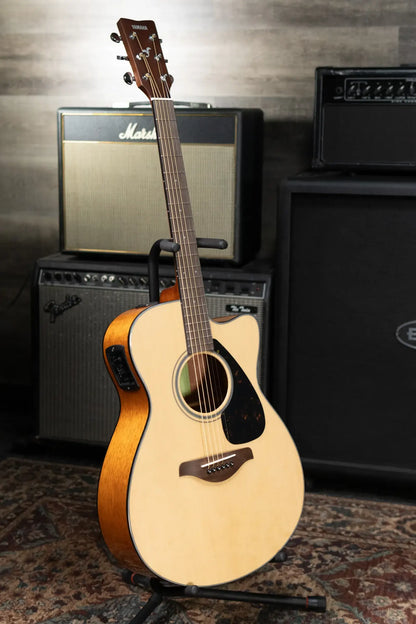 Yamaha FSX800C Small Body Acoustic-Electric Guitar - Natural
