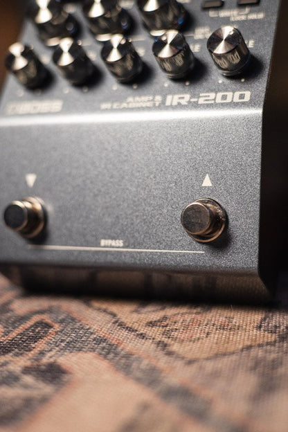 boss IR 200 amp and cabinet pedal haggertys 03