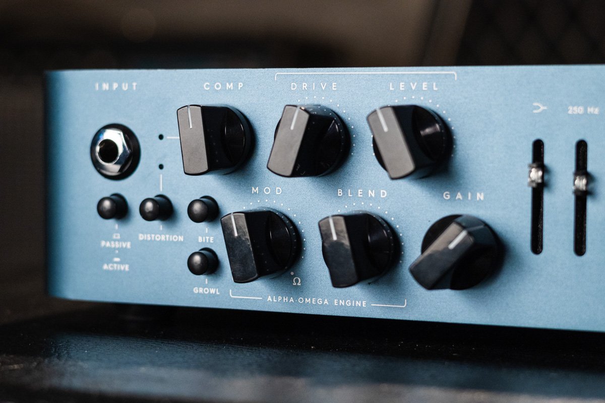 Darkglass Alpha Omega 900W Bass Amplifier - copy