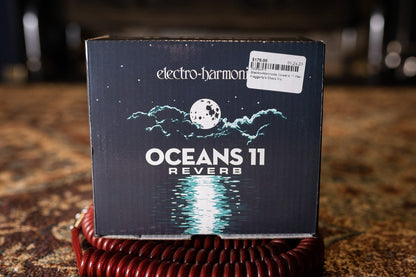 Electro-Harmonix Oceans 11 - Reverb Guitar Pedal