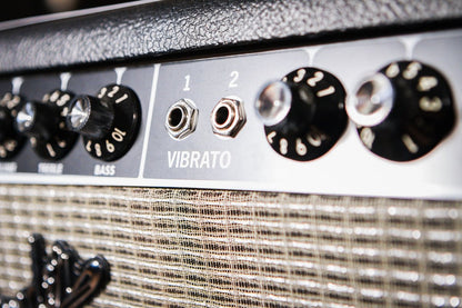 fender 65 deluxe reverb combo tube amplifier haggertys 05