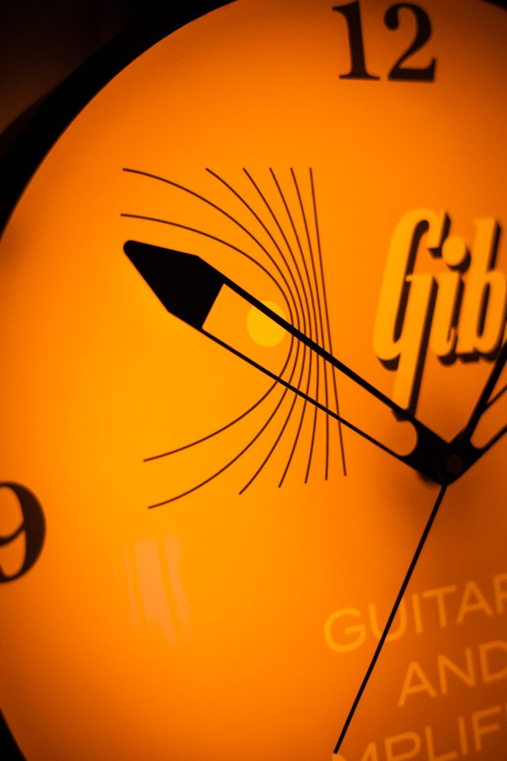 gibson vintage lighted wall clock kalamazoo orange 09
