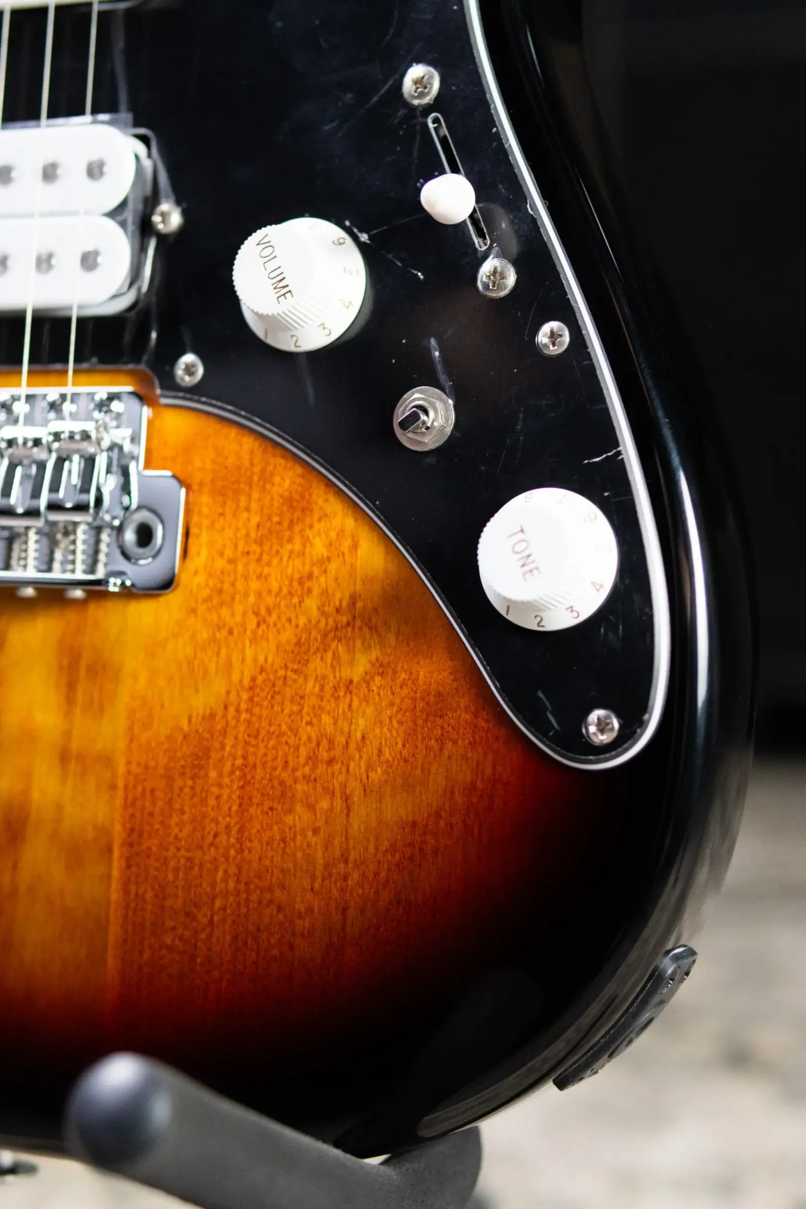 Ibanez AZES40BTSN Electric Guitar - 3-Tone Sunburst