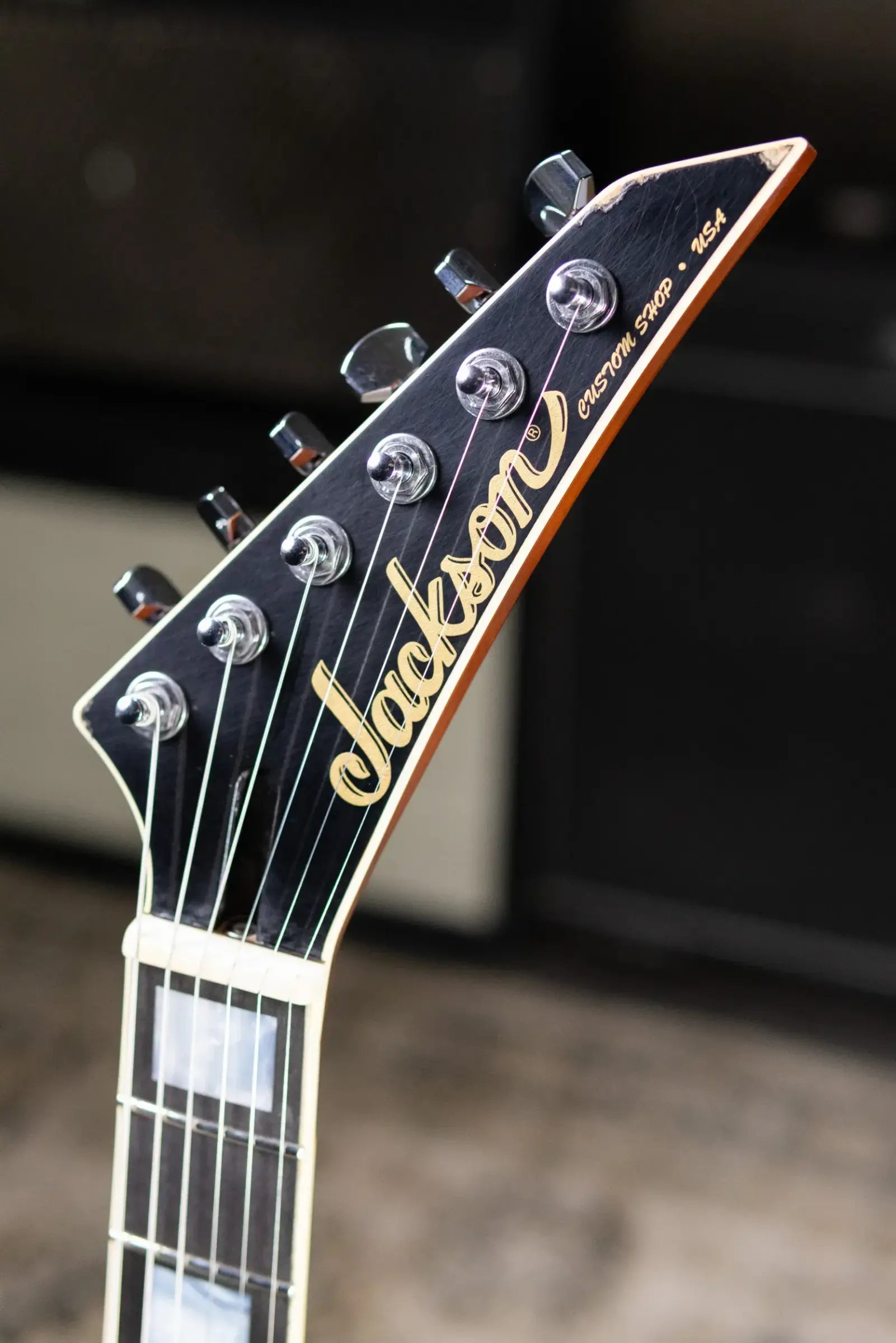 Jackson Custom Shop USA Special Edition Kelly Electric Guitar -  Nitro-Relic Tour Gold Top with Hardshell Case