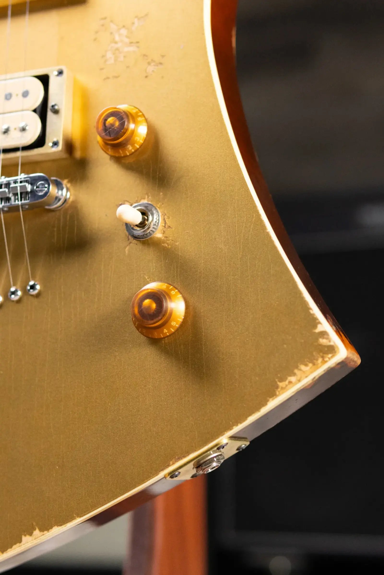 Jackson Custom Shop USA Special Edition Kelly Electric Guitar -  Nitro-Relic Tour Gold Top with Hardshell Case
