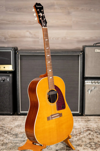 Epiphone Masterbilt Texan FT79 Acoustic Guitar with Fishman Pick-up  - Natural with Hardshell  Case - Used