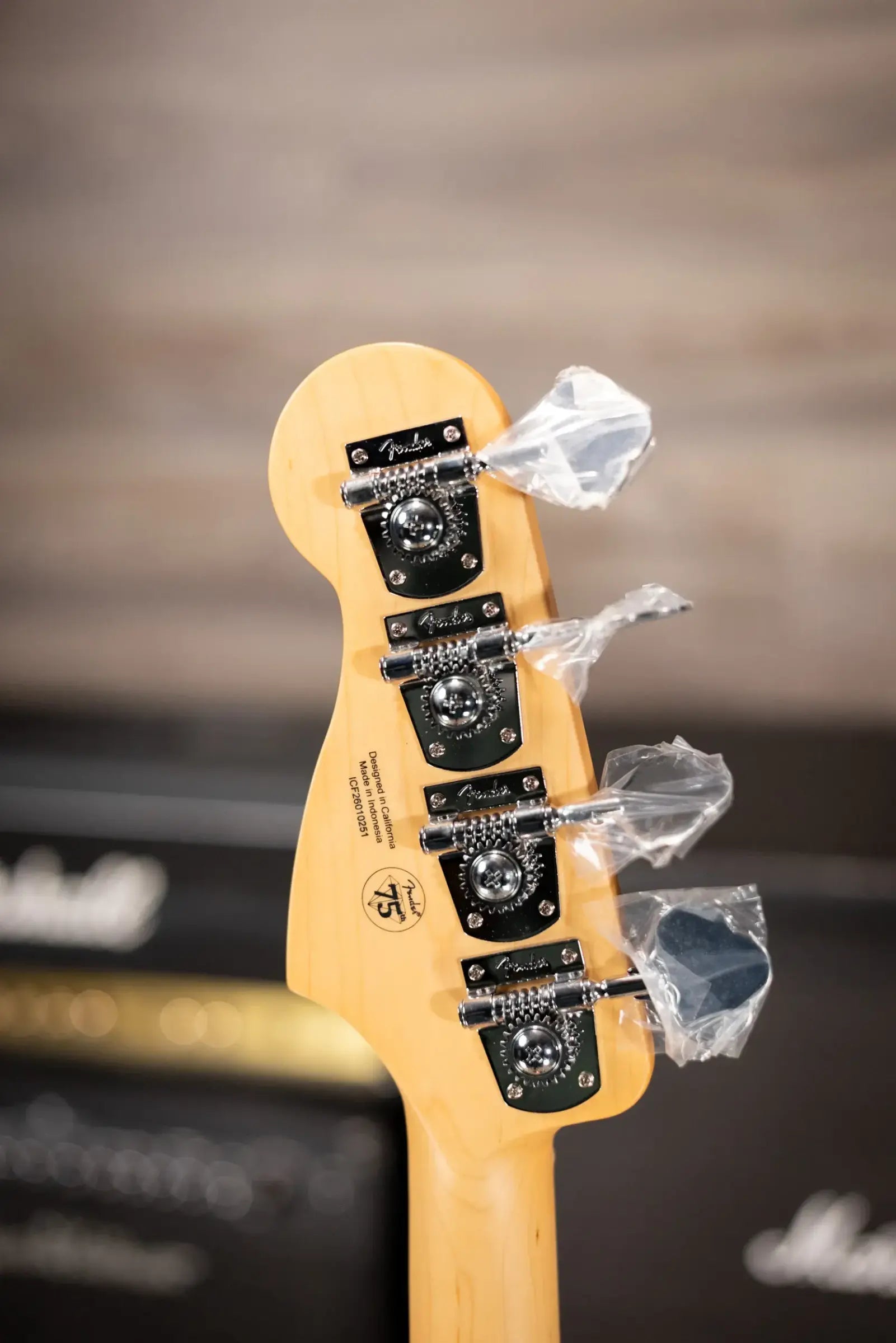 Fender Standard Precision Bass - Candy Cola