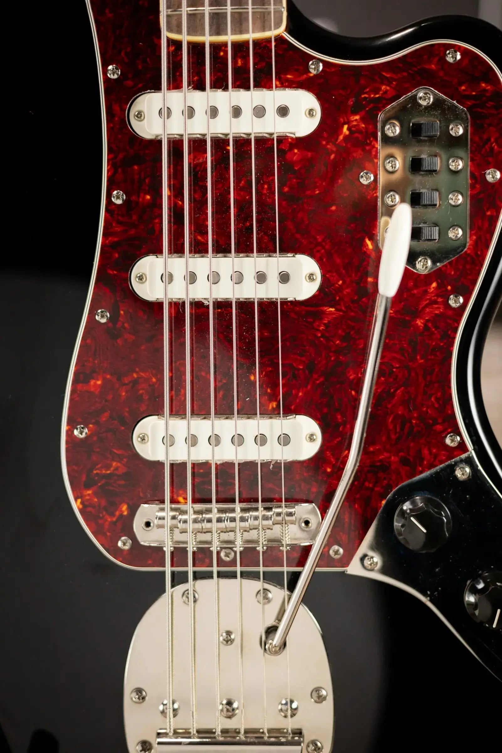 Squier Bass VI - Black - Used