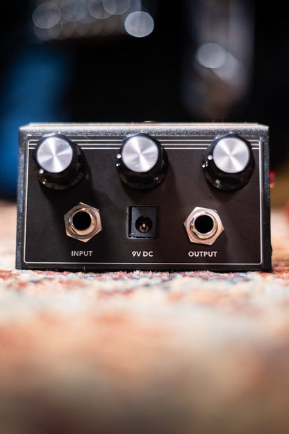 jhs legends of fuzz crimson fuzz pedal haggertys 3