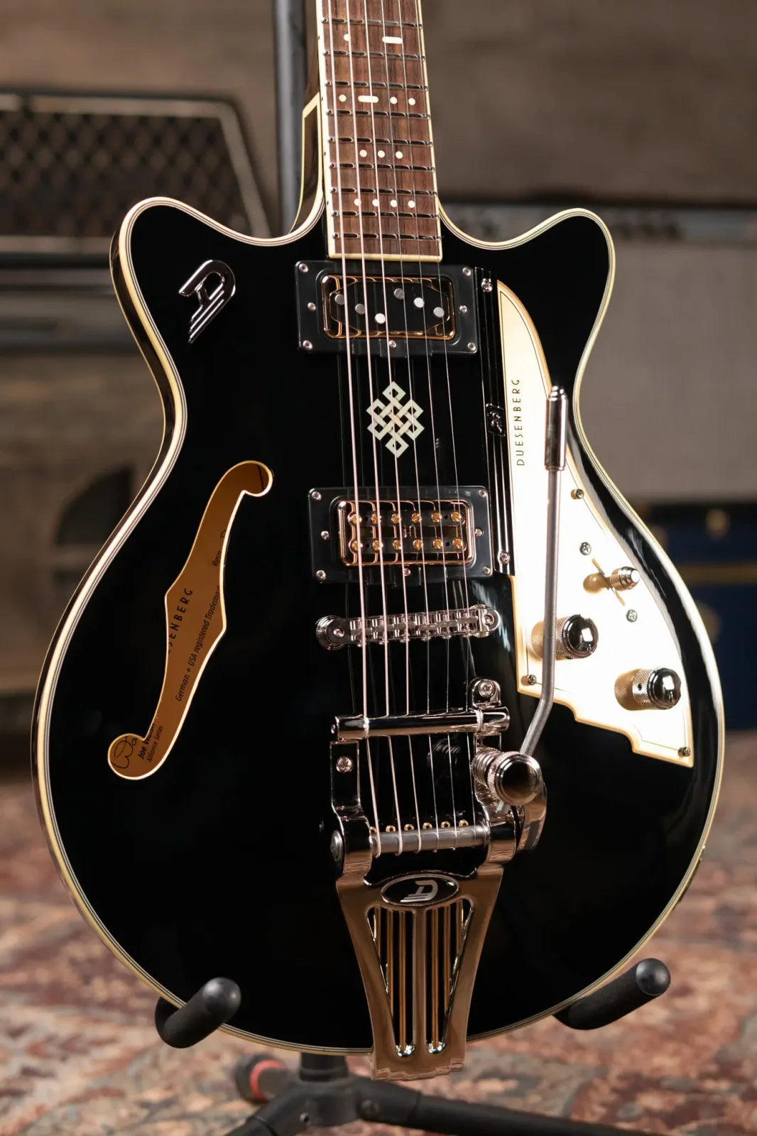 Duesenberg Joe Walsh Signature - Black with Hardshell Case - Floor Model Demo