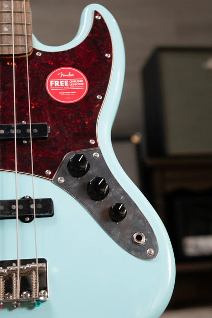 new 8.9 lb Squier Classic Vibe 60s Jazz Bass Daphne Blue haggertys 11