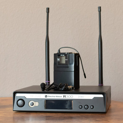 new EV R300 LAPEL WIRELESS MICROPHONE haggertys 02