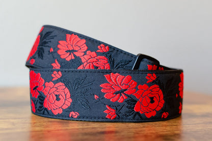 new Ernie Ball P05335 Tango Rose Jacquard Strap haggertys 2