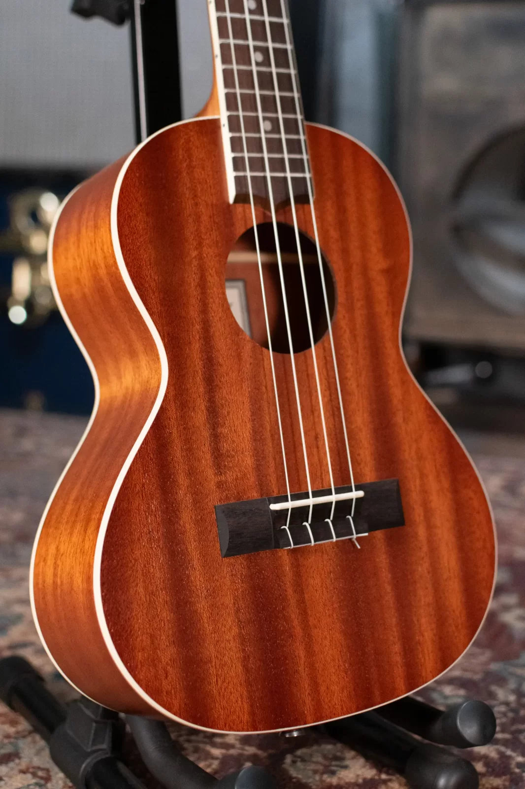 new Lanikai MA T Mahogany Tenor Ukulele w Padded Gig Bag haggertys 12