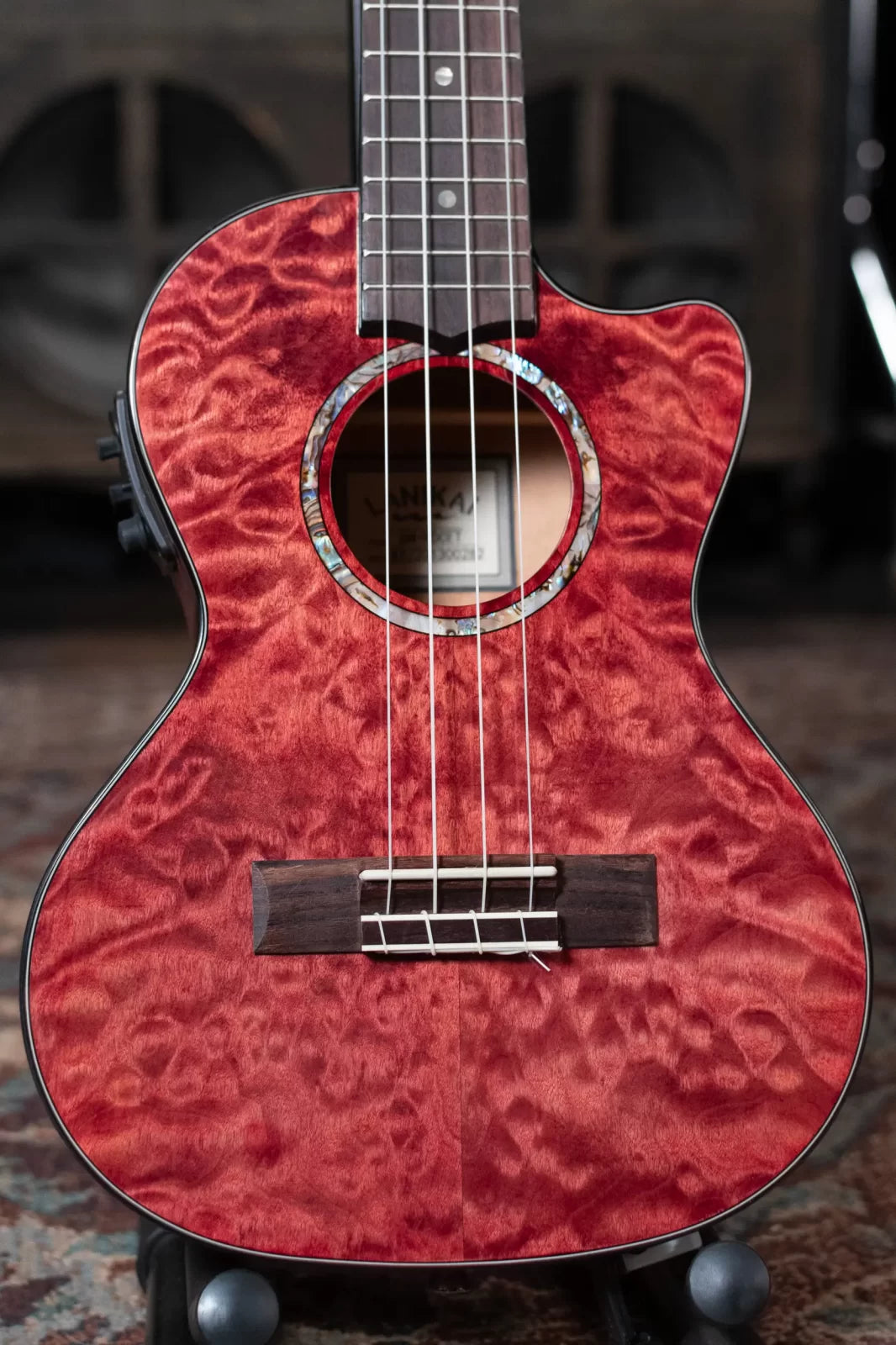new Lanikai QM RDCET Quilted Maple Red Tenor Ukulele Cutaway w Electronics Gig Bag haggertys 02