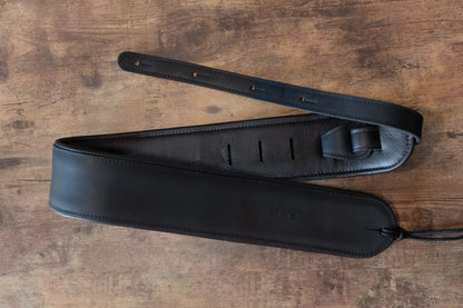 new Martin Premium Rolled Leather Guitar Strap Black haggertys 6