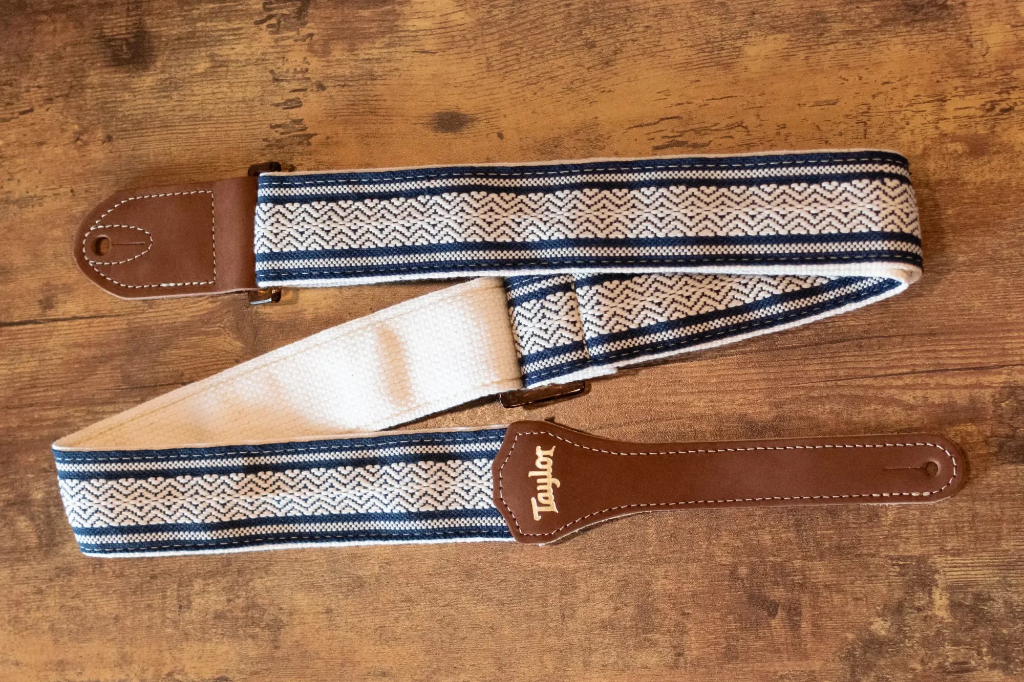 new Taylor Academy Guitar Strap White Blue Jacquard Cotton 2 haggertys 7