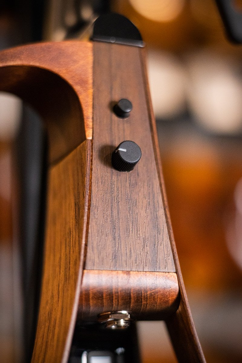 yamaha YEV 104BL electric violin black haggertys 09