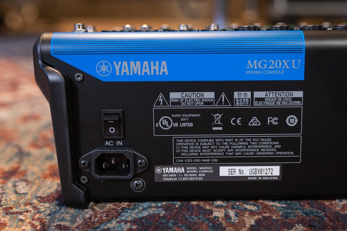Yamaha MG20XU 20-Channel Analog Mixer with Effects & USB Interface